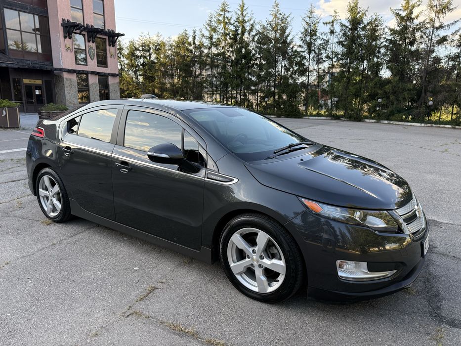 Продам Chevrolet Volt Шевроле вольт 2015 в гарному стані