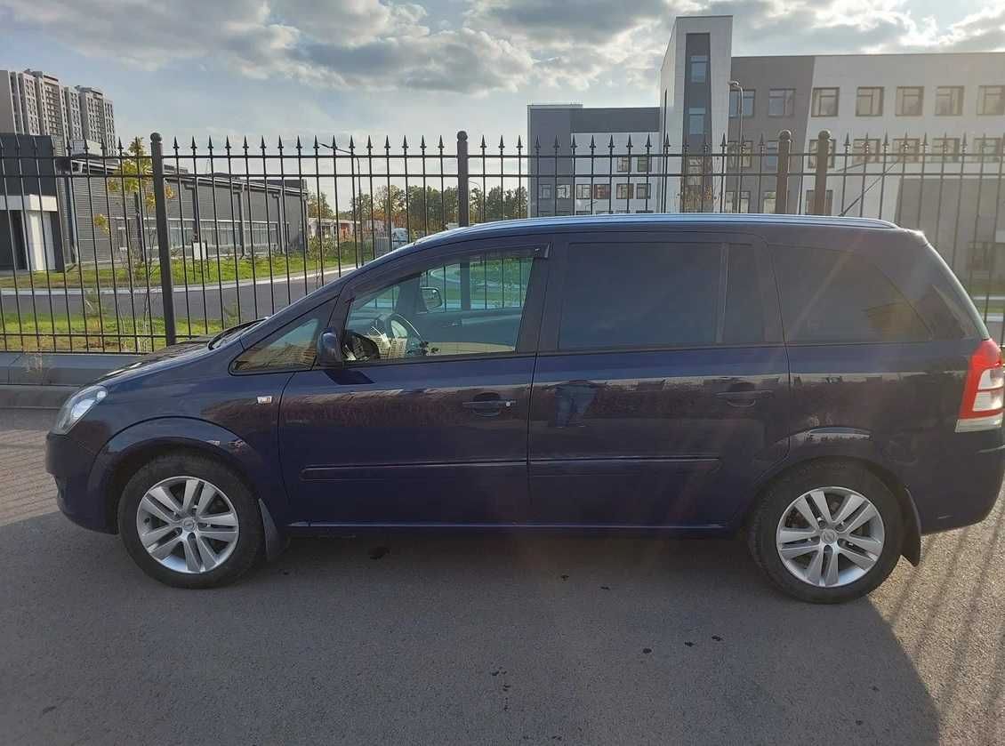 Opel Zafira B 2008 1.7 дизель 7місць