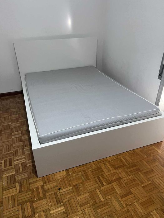 Cama Malm mais colchão