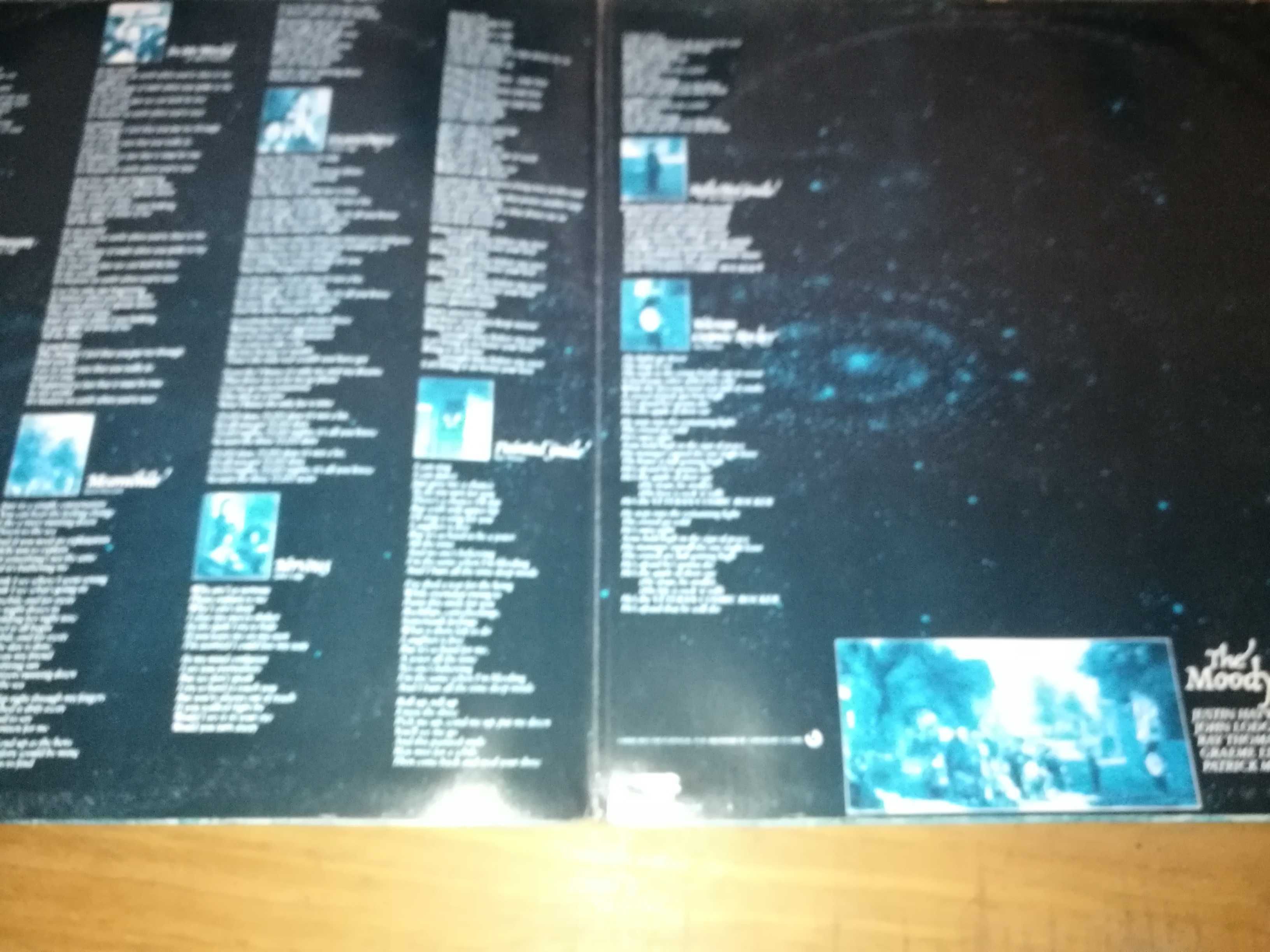 2 Lps THE MOODY BLUES - Long Distance Voayage (preço diferente)