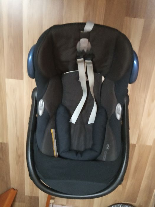 Fotelik Maxi Cosi Carbio Fix + Baza ISOFIX