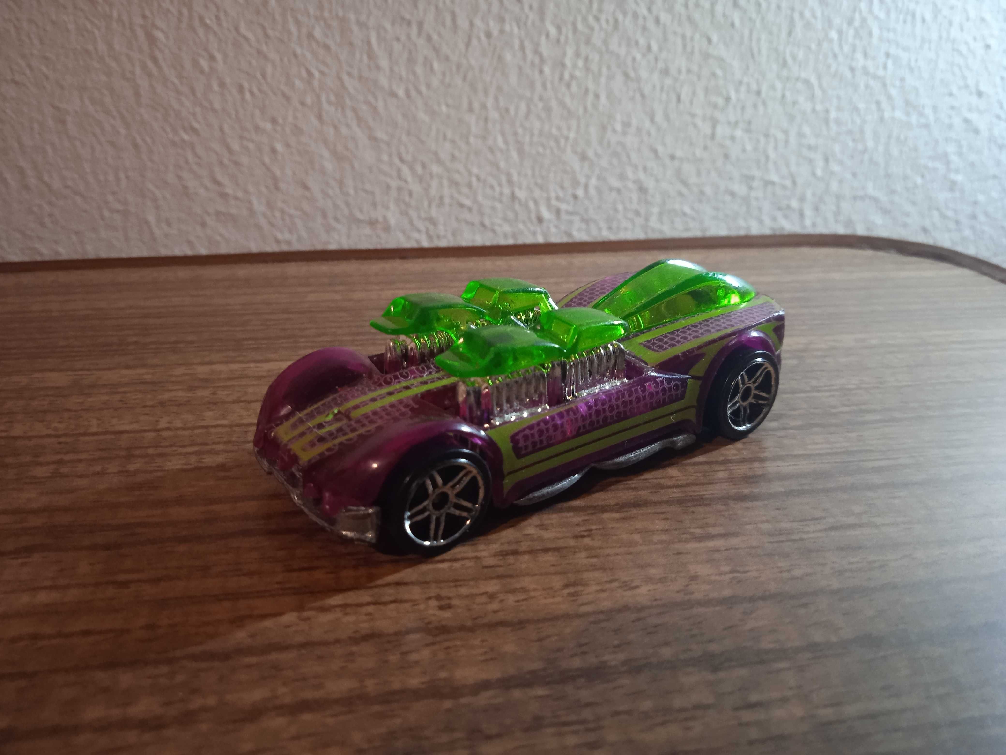 Hot Wheels What 4-2