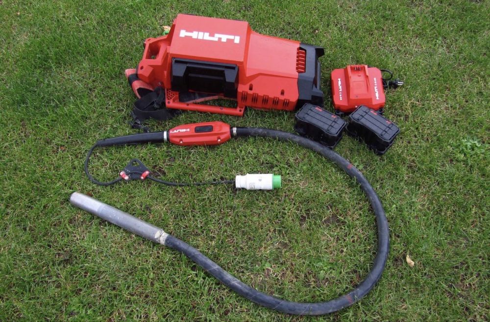 Plecakowy wibrator do betonu NCV 10-22 k