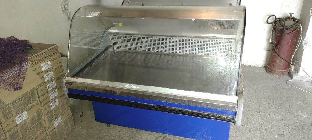 Холодильник- витрина бу 3 шт. Морозилки.