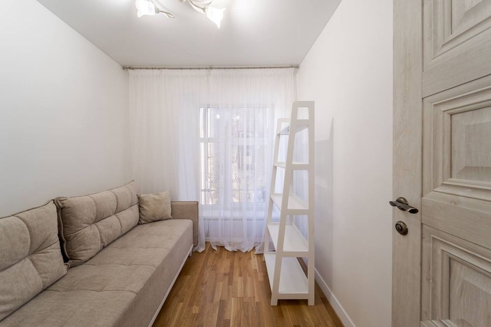 Центр міста! Оренда 2 кімн.квартири на пл.Міцкевича