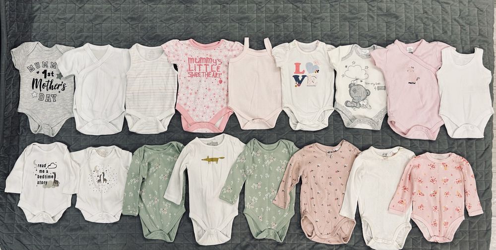 Бодіки з коротким та довгим рукавом. Вік 0-3місяці. Зріст 50-56-62 см