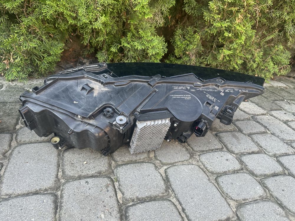 Фари фара Audi Q7 LAZER 4M0941085 4M0941086