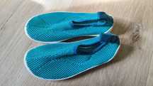 Elastyczne buty do wody r. 29
