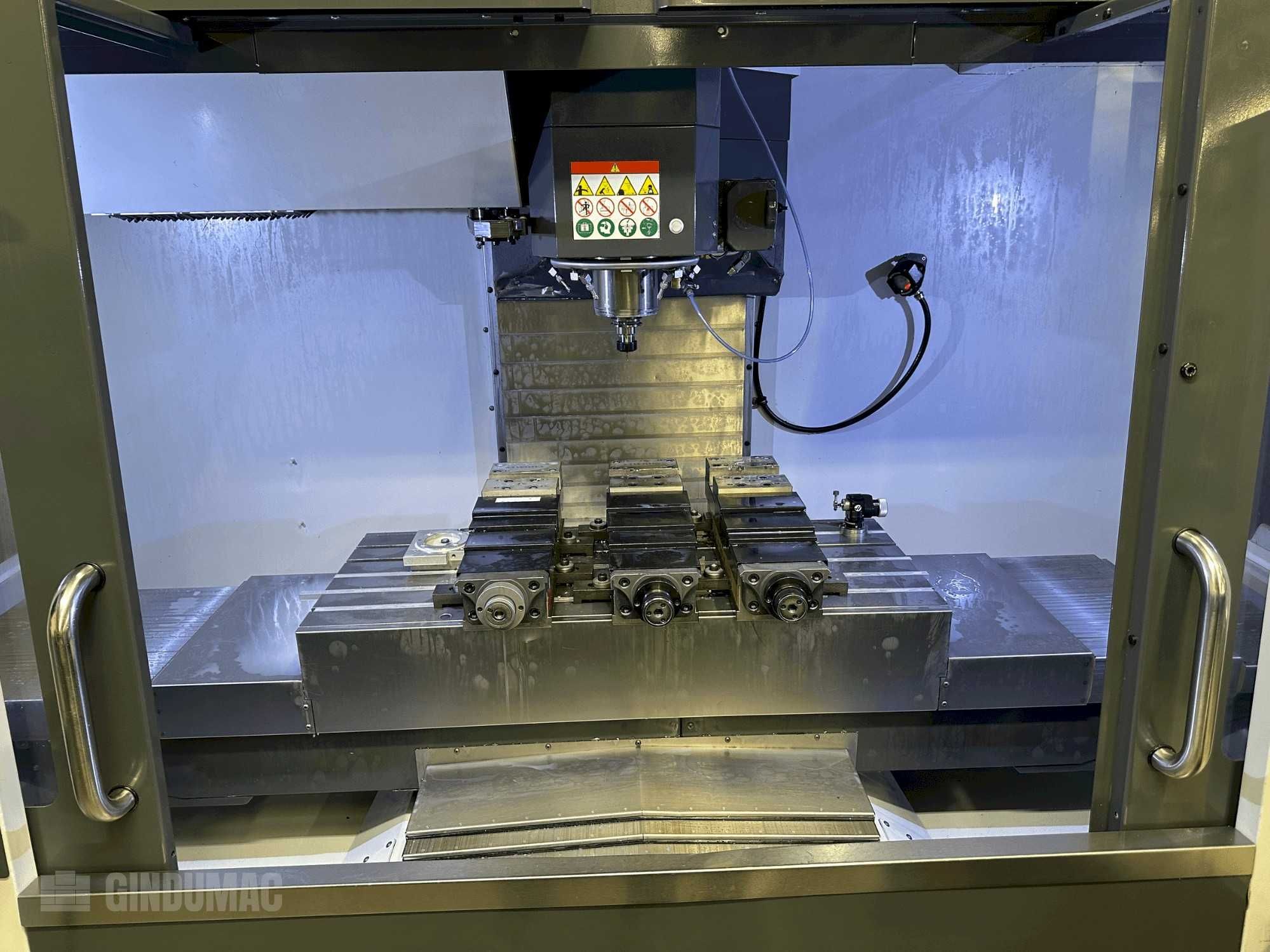 Frezarka HAAS VF-3SS – 3 osie, 12 000 obr./min, 2018