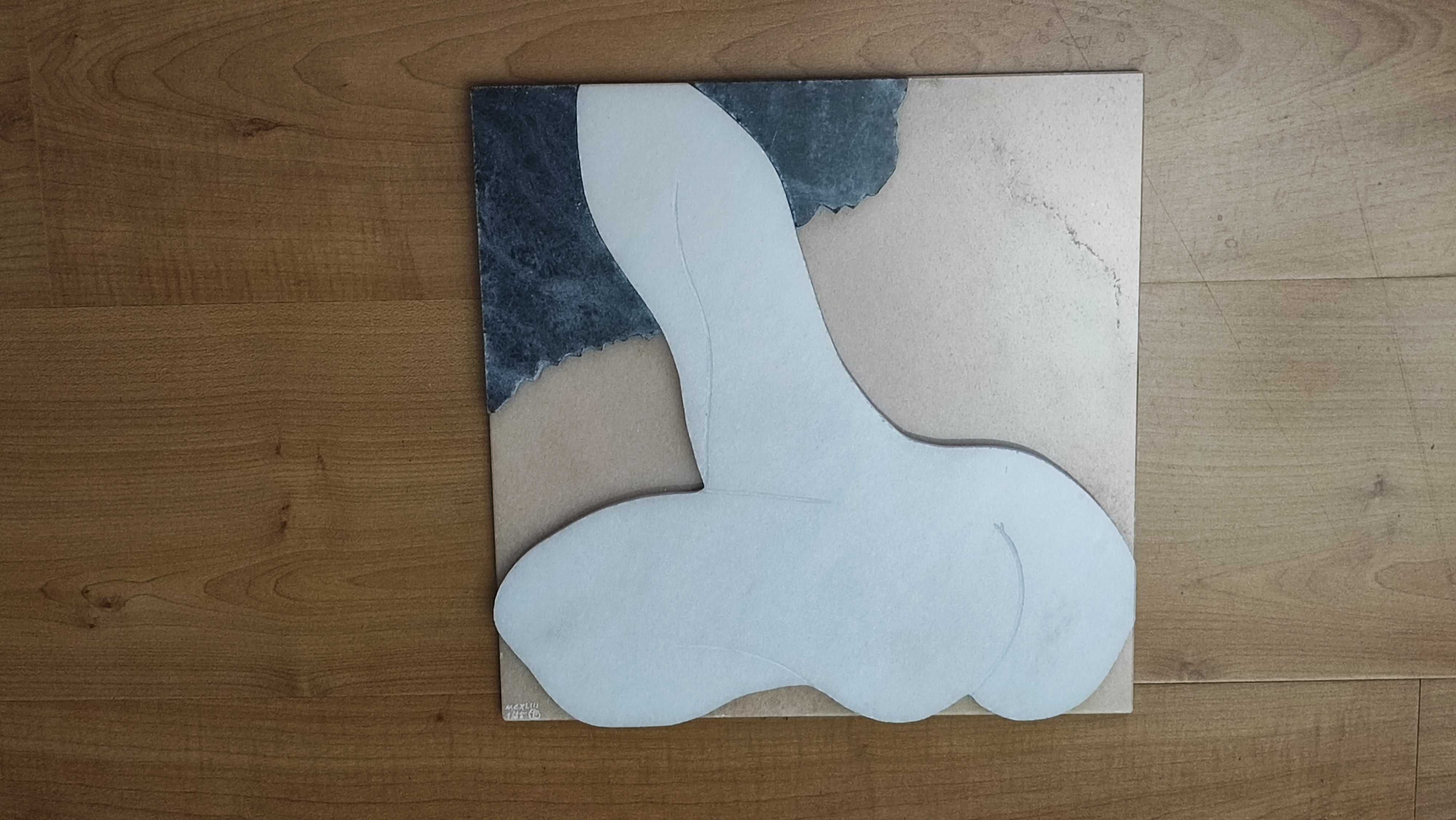 Cutileiro – Escultura em pedra, 30x30 cm, Mulher sentada de joelhos