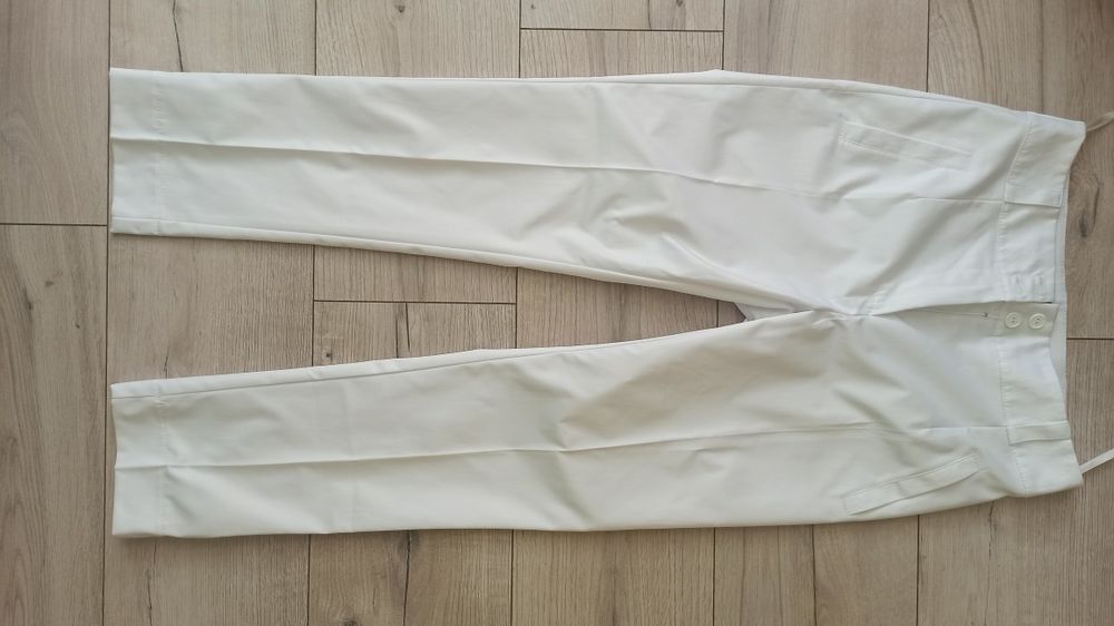Spodnie białe eleganckie rozmiar s
