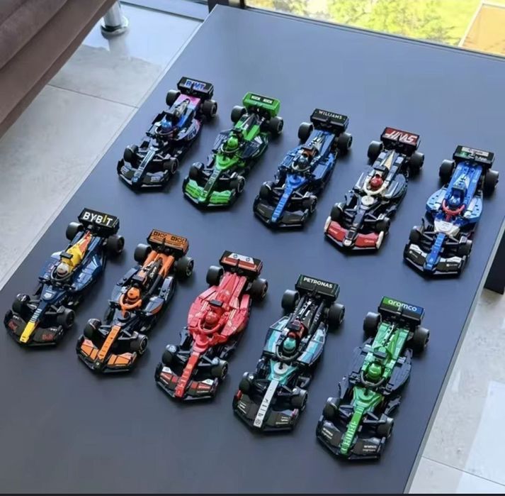 Конструктор сумісний із lego Speed Champions Ultimate F1 10 в 1 2601