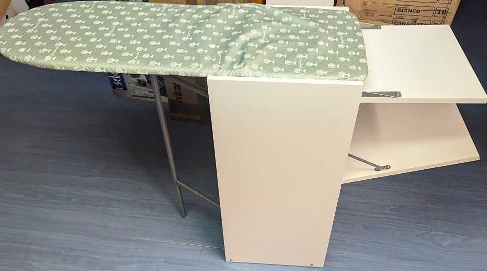 Szafka z deską do prasowania Stir8 White Foppapedretti