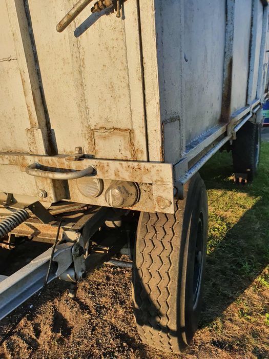 Przyczepa hl 8 zabudowa