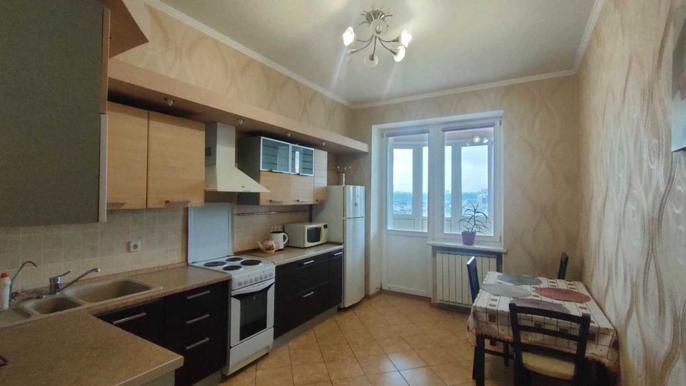 ЖК Оазис,3-к квартира просп.В.Івасюка,набережна,парк Наталка