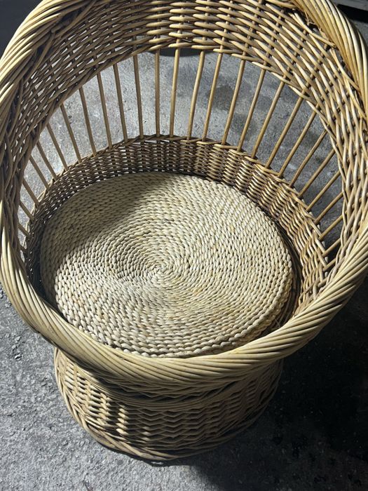 Cadeira e cestos de verga