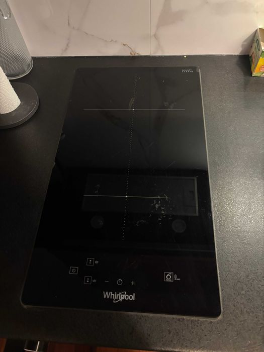 Kuchnia z AGD  Fornir połysk  Nowy blat  Styl loftowy  Bez piekarnika