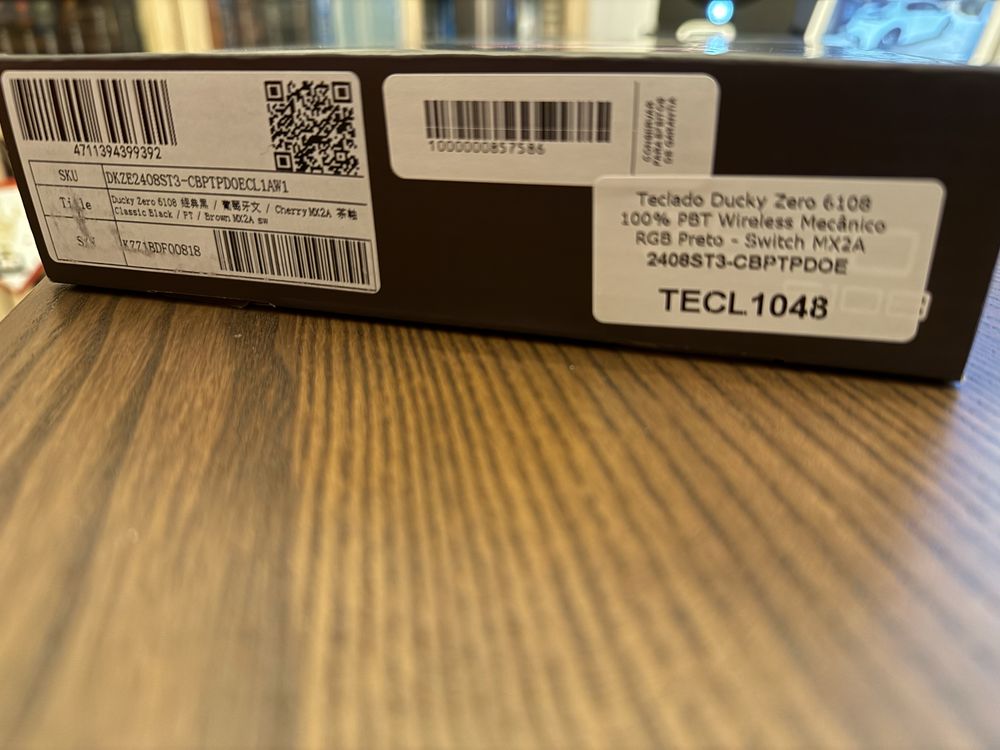 Ducky Zero 6108 Preto, Brown switches