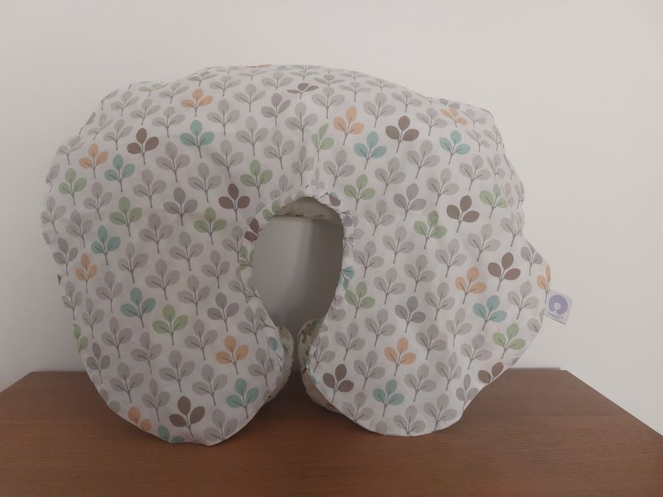 Almofada de amamentação Boppy (chicco) e mais 1 capa