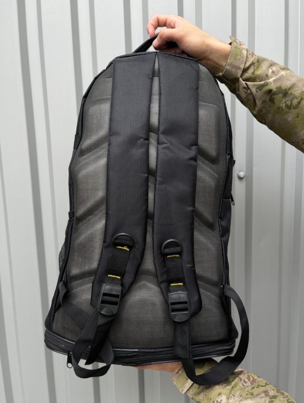 Черный туристический, походный рюкзак, мужской тактический на 60 литр