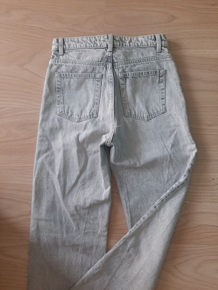 Jeansy Bershka r.36