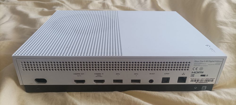 Xbox One Digital Edition (Somente Console)