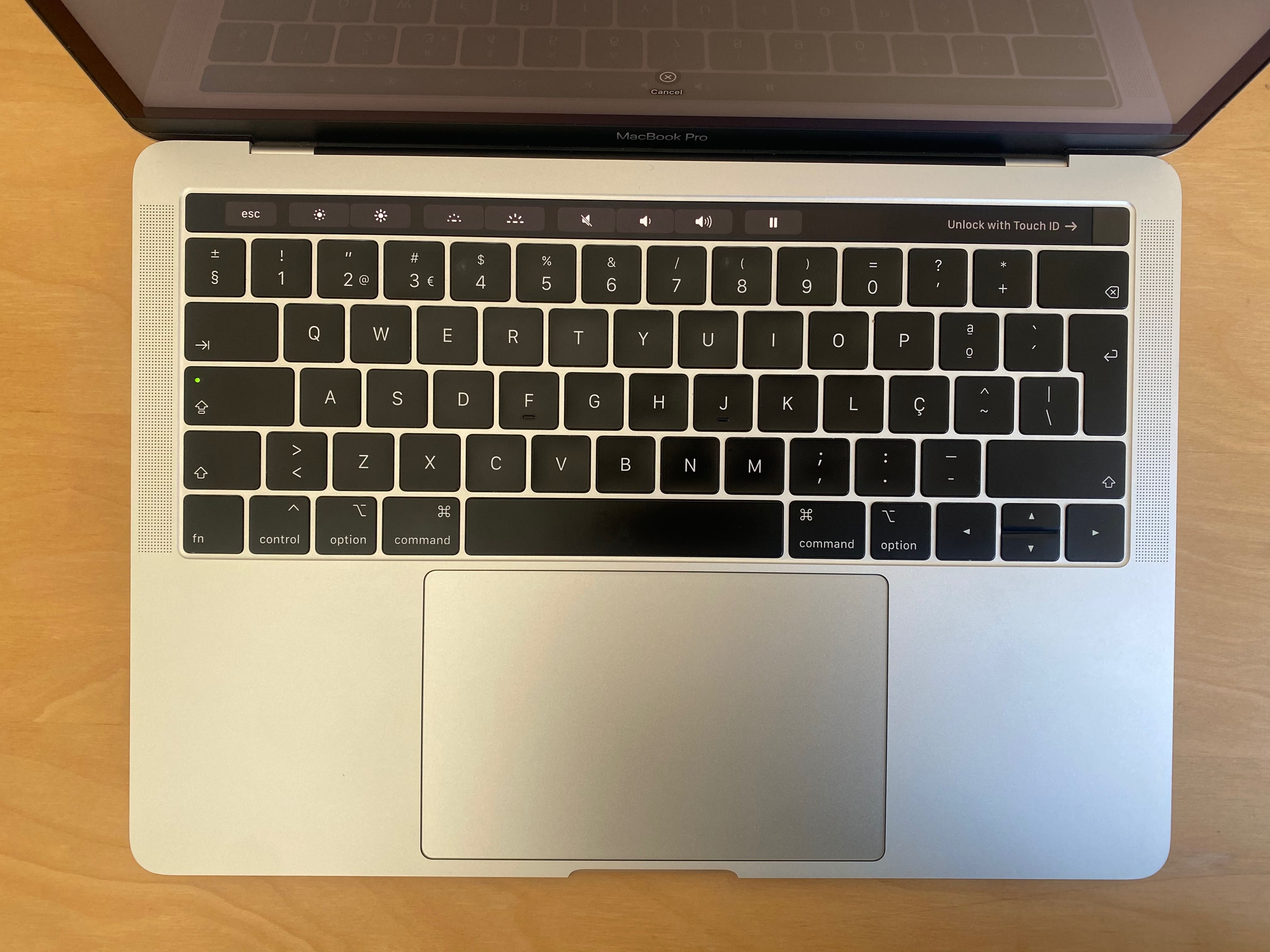 MacBook Pro 2019 13.3 1,4 GHZ Quad-Core Intel Core i5 com TouchBar