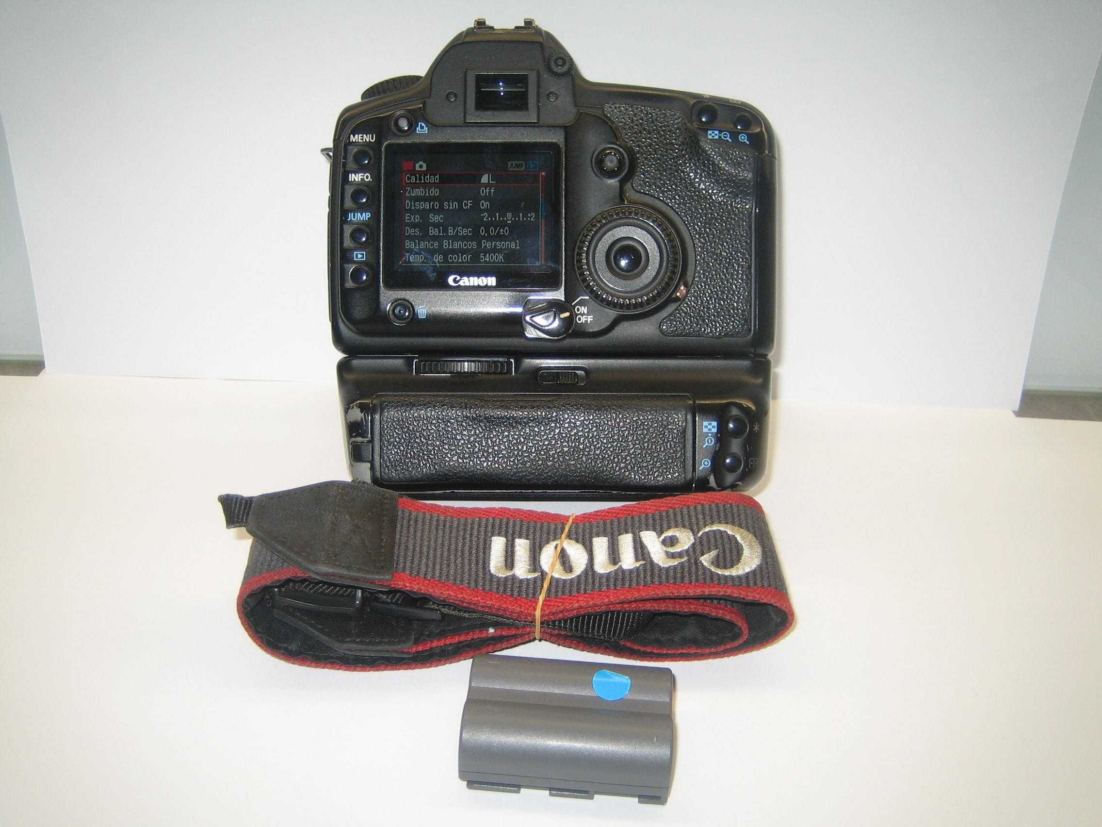 Camara Canon 5 D,EOS, Muito Bem Cuidada Baixou