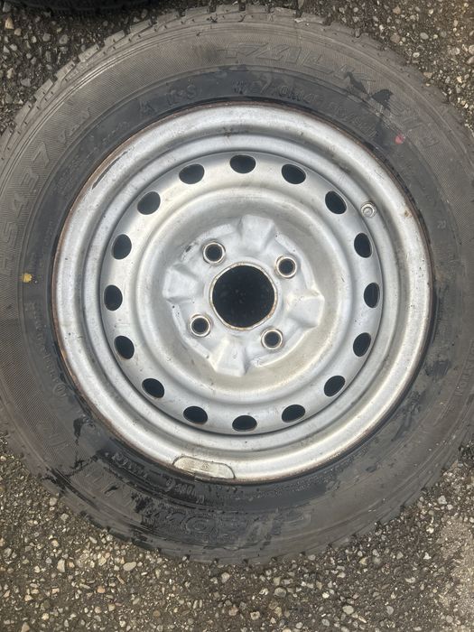 Koła 14’ nissan nv 200 zima