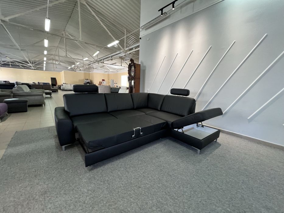 Диван чорний шкіряний кутовий з нішею виставковий