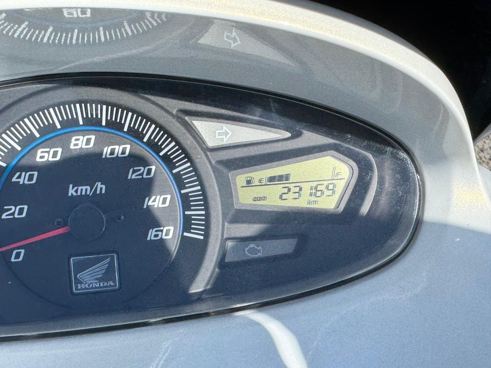 HONDA PCX - Poucos kms - impecável