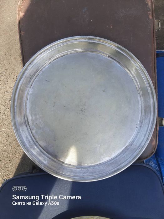 Продается посеребряный поднос