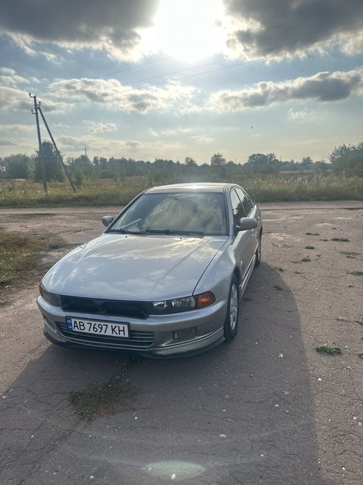 Mitsubishi Galant 8