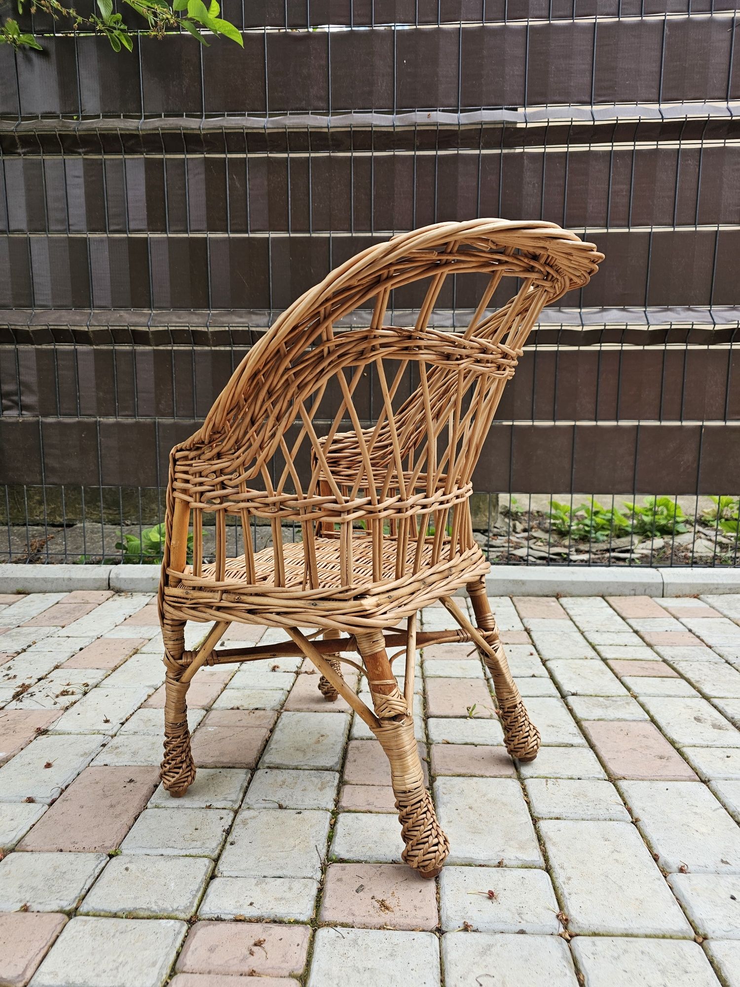 Декоративний дитячий плетений  стілець