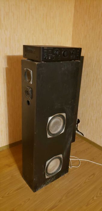 Акустична система 2 великі колонки