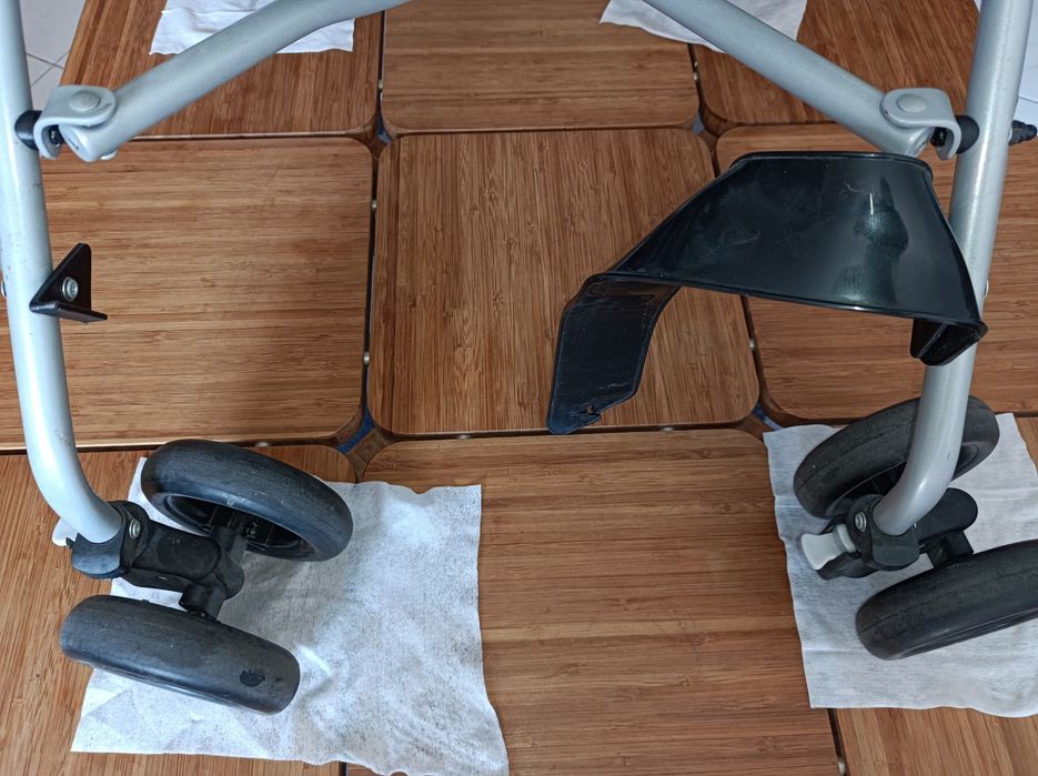 Carrinho de Criança - Artigo Usado