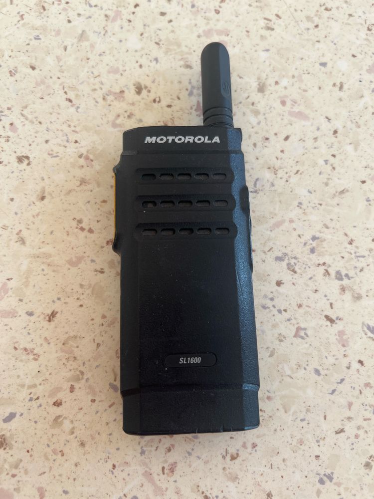Krotkofalówka motorola sl1600