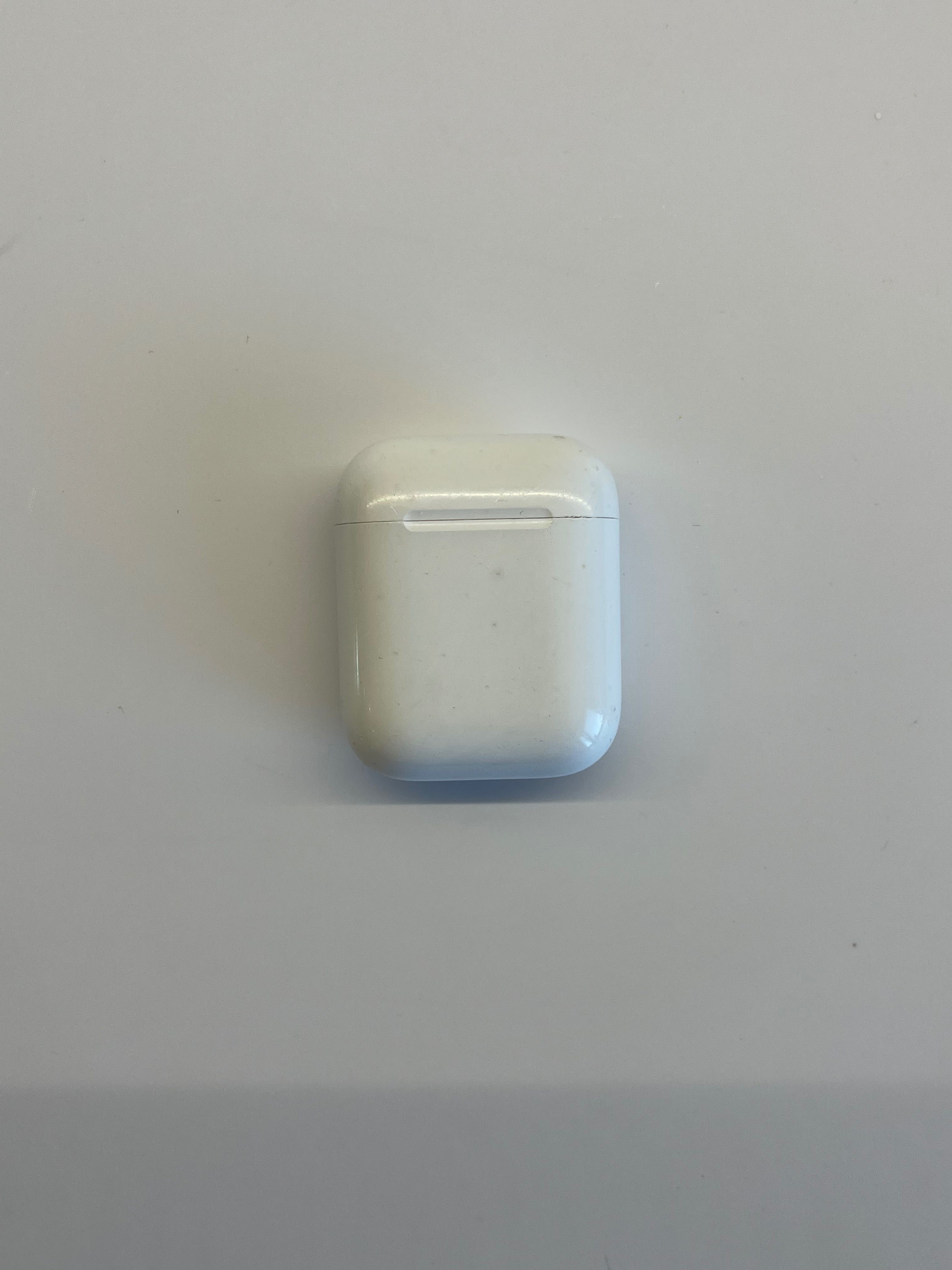 Etui AirPods 1 i 2 ładujące oryginalne A1602