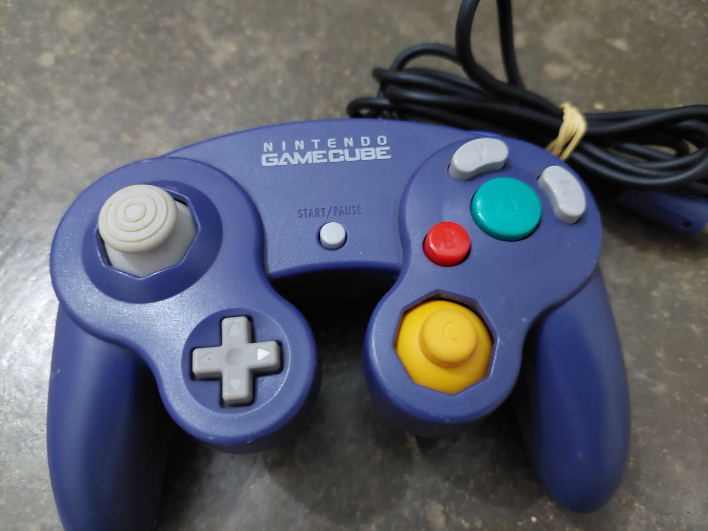 Nintendo Gamecube chipada +custom case Viper