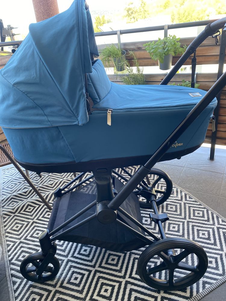 Wozek  Cybex Priam 4.0 stan barfzo dobry wyprany stelaz plus gondola