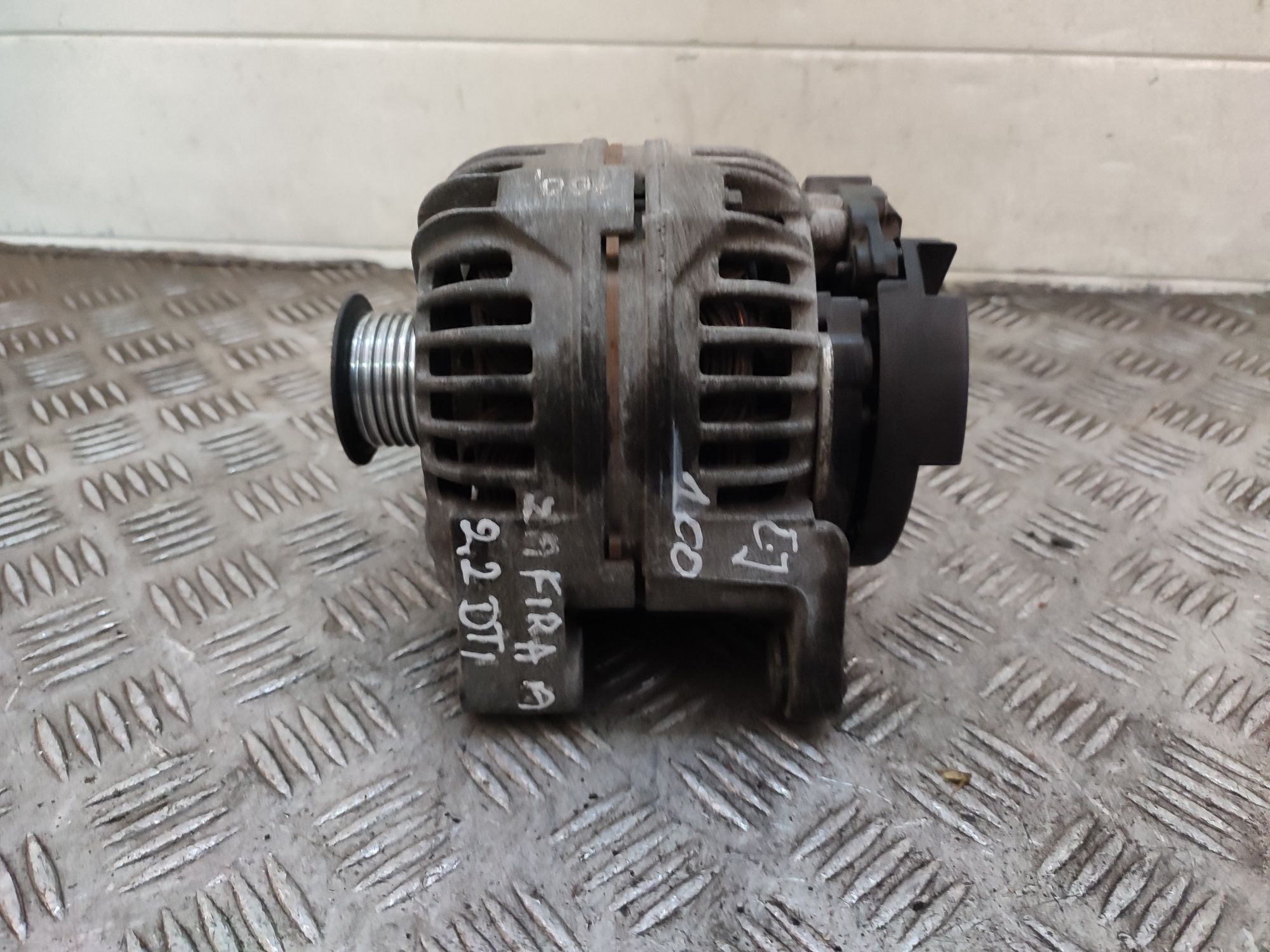 Opel Zafira A 2.2 DTI alternator