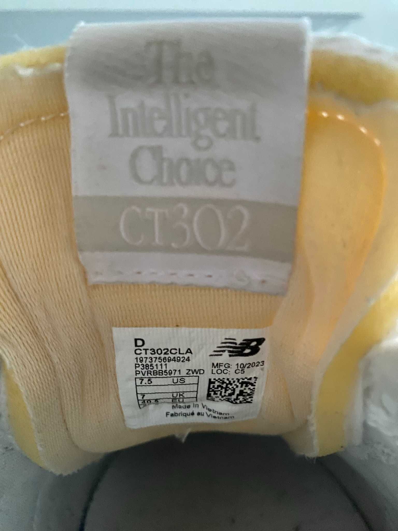 Buty unisex New Balance CT302CLA – białe roz. 40.5