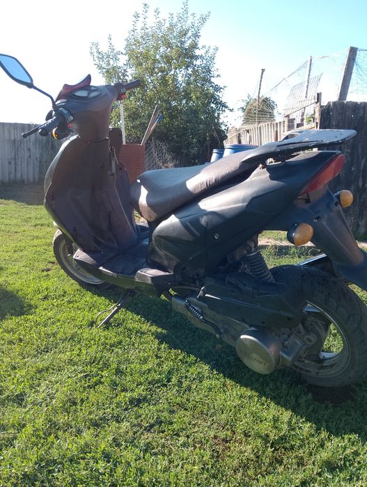 Скутер Defiant velon 2008