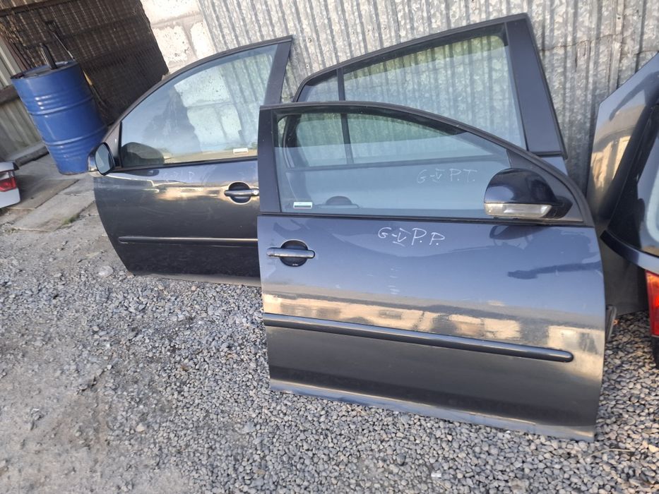 Drzwi prawy przód volkswagen Golf 5 prawe