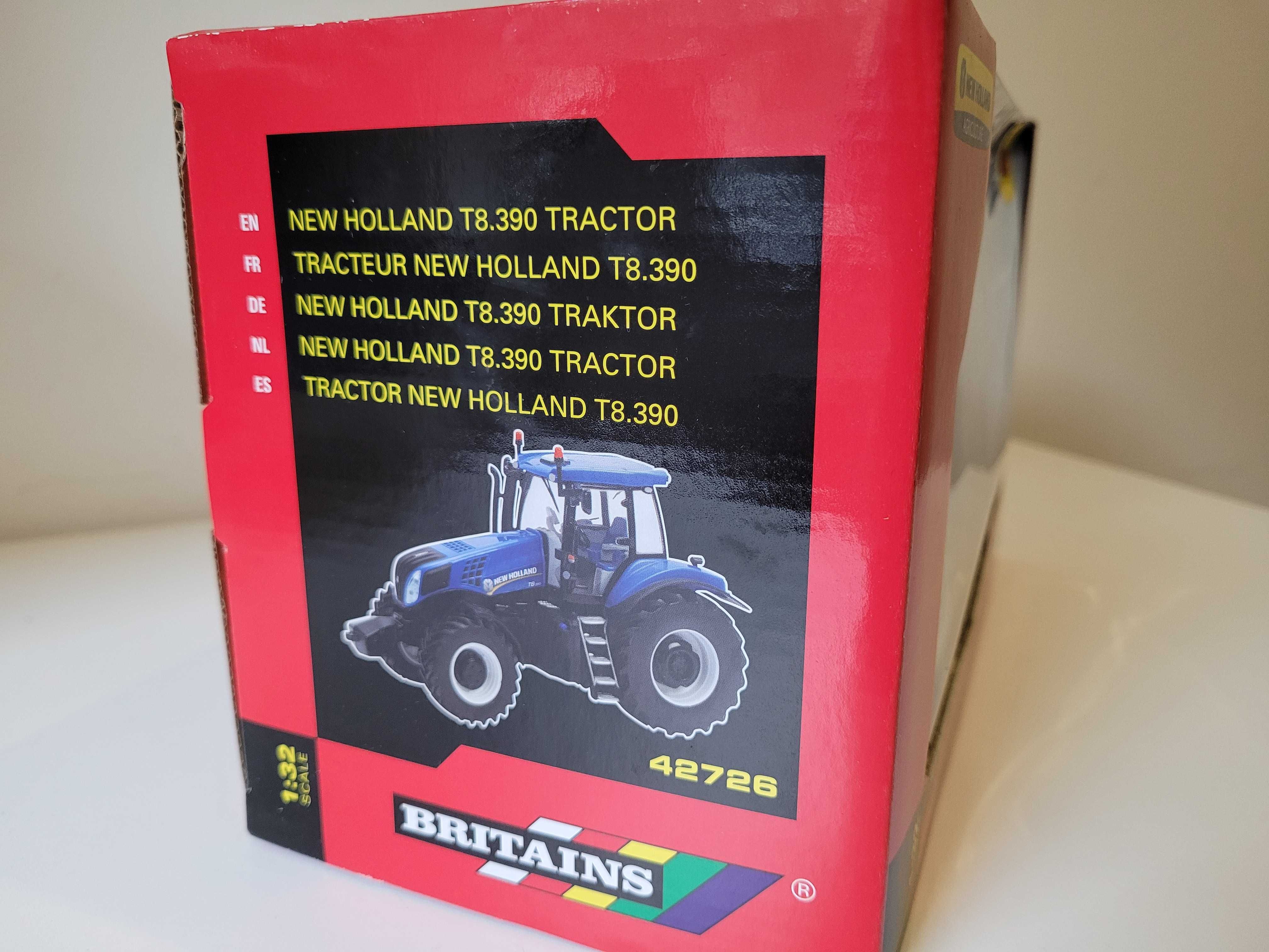 BRITAINS New Holland T8.390 Tractor model w skali 1:32