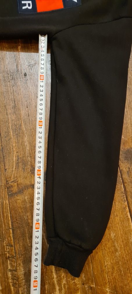 Bluza Tommy hilfiger rozmiar chłopięcy na ok. 140cm wzrostu