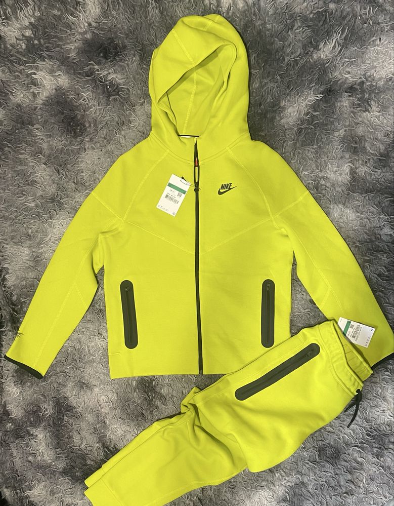Nike Tech Fleece костюм
