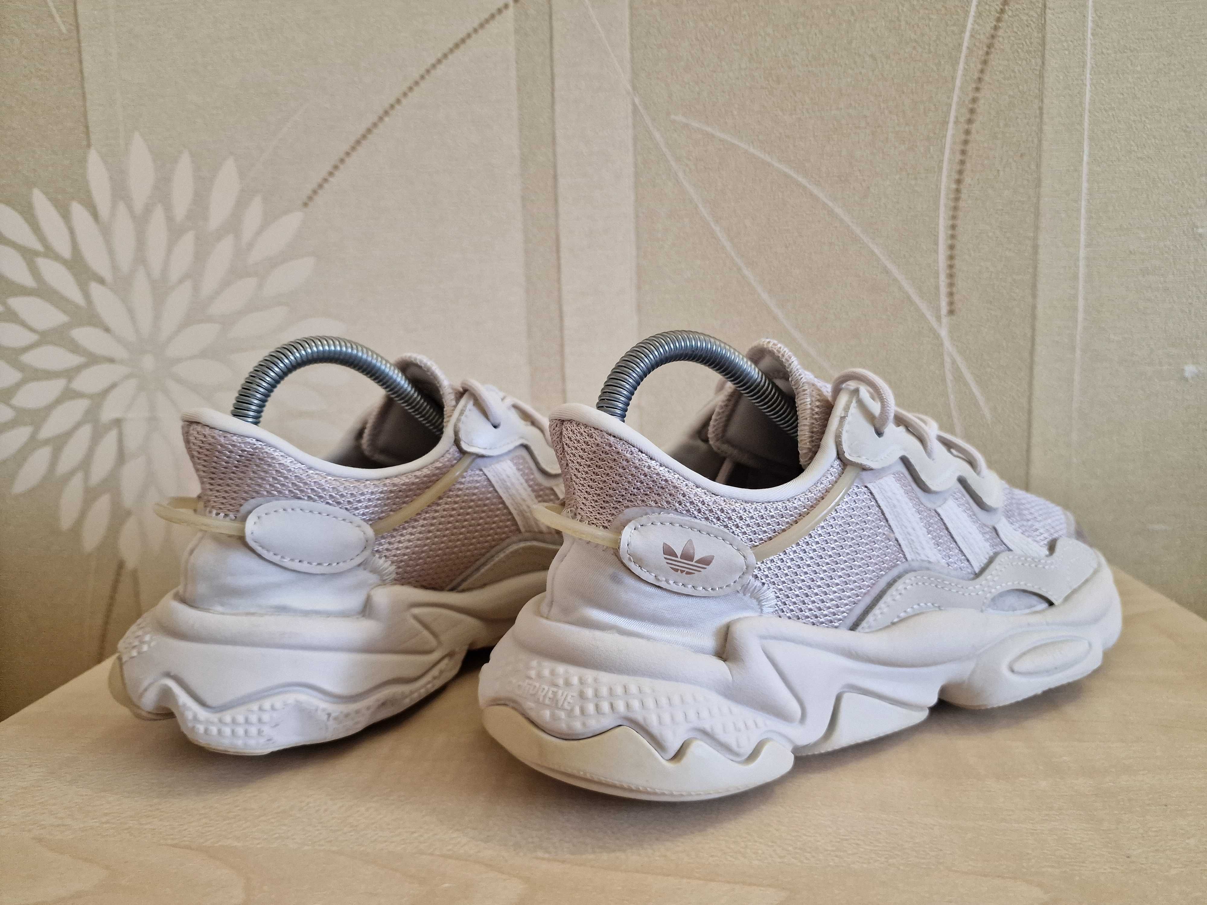 Кросівки Adidas Ozweego оригінал розмір 36 2/3