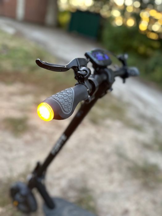 Електросамокат Forte E9G-PRO