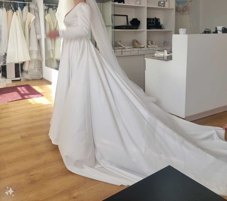 Suknia ślubna z odpinanym trenem rozmiar 38/40